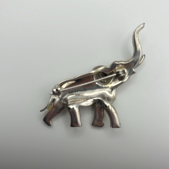 Vintage Rhinestone Donkey Elephant Penguin Dog & Bee (Signed Kramer) Brooch lot - Picture 5 of 11